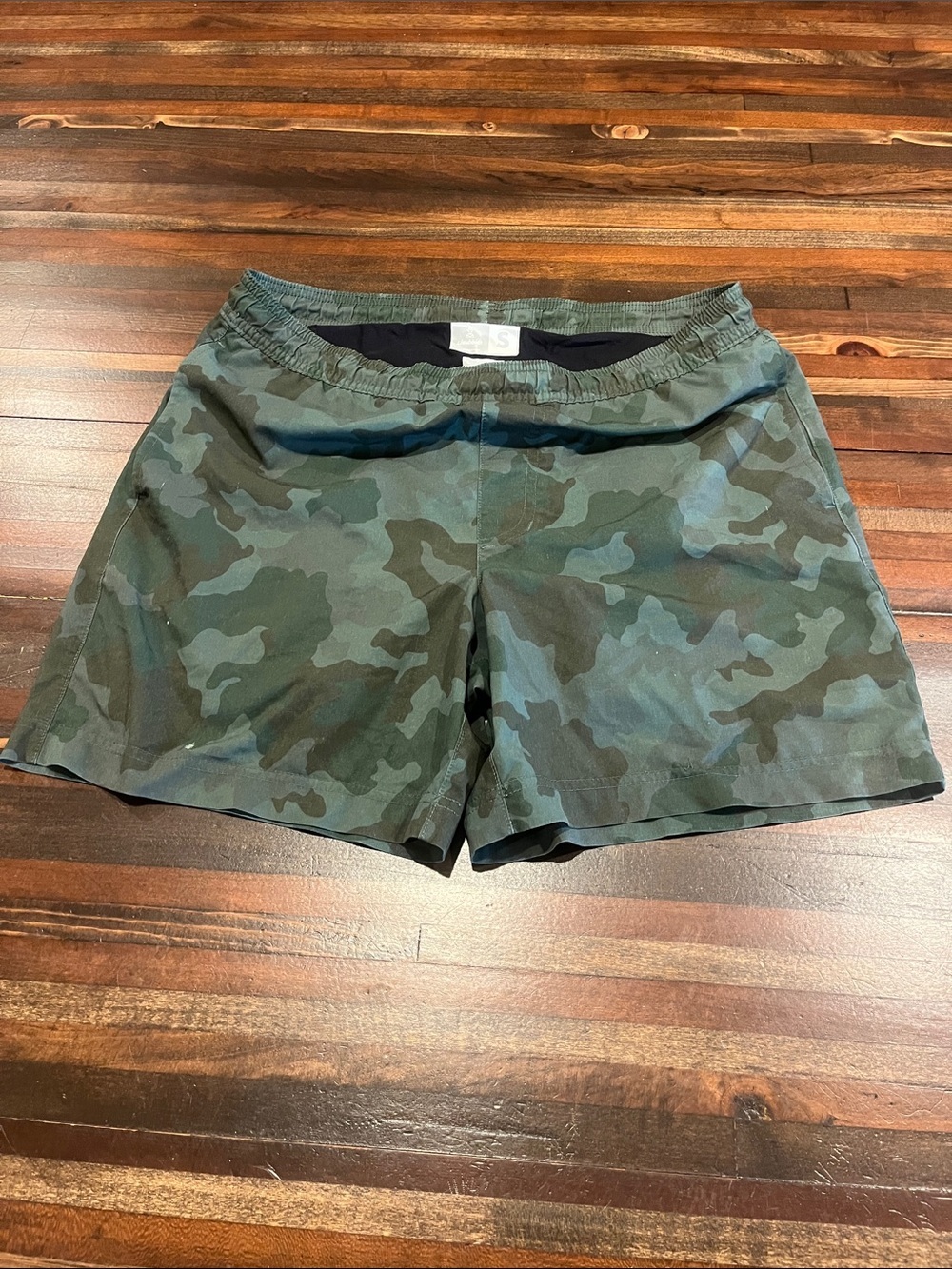 Men’s chubbies Camo Athletic Shorts - Green Camo small
